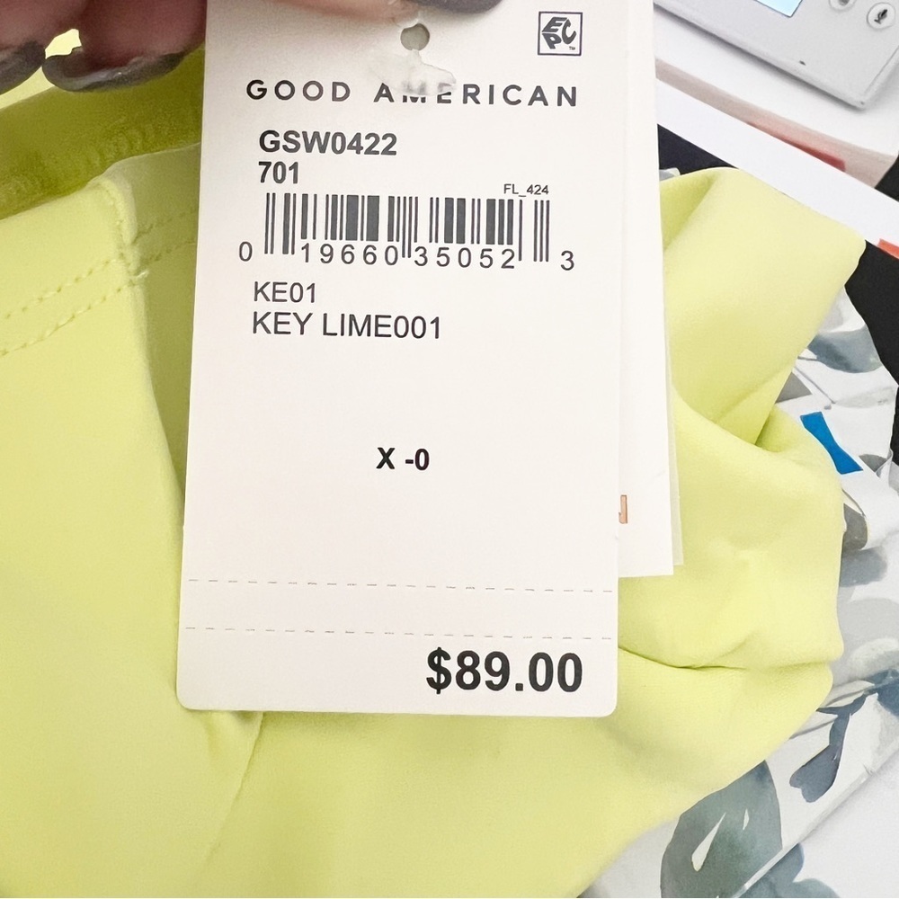 NWT Good American Key Lime New Good Compression Swim Shirt, Size Extra Small (1) - Picture 9 of 11